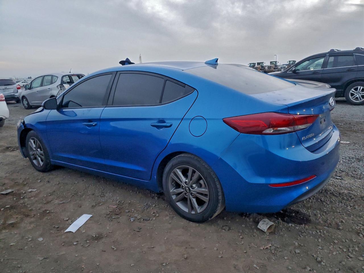 2018 HYUNDAI ELANTRA SEL photo 2