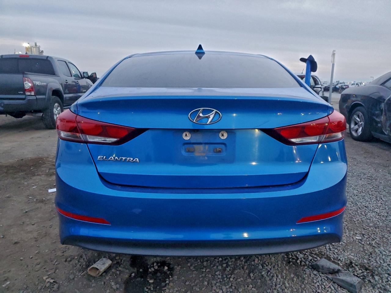 2018 HYUNDAI ELANTRA SEL photo 6