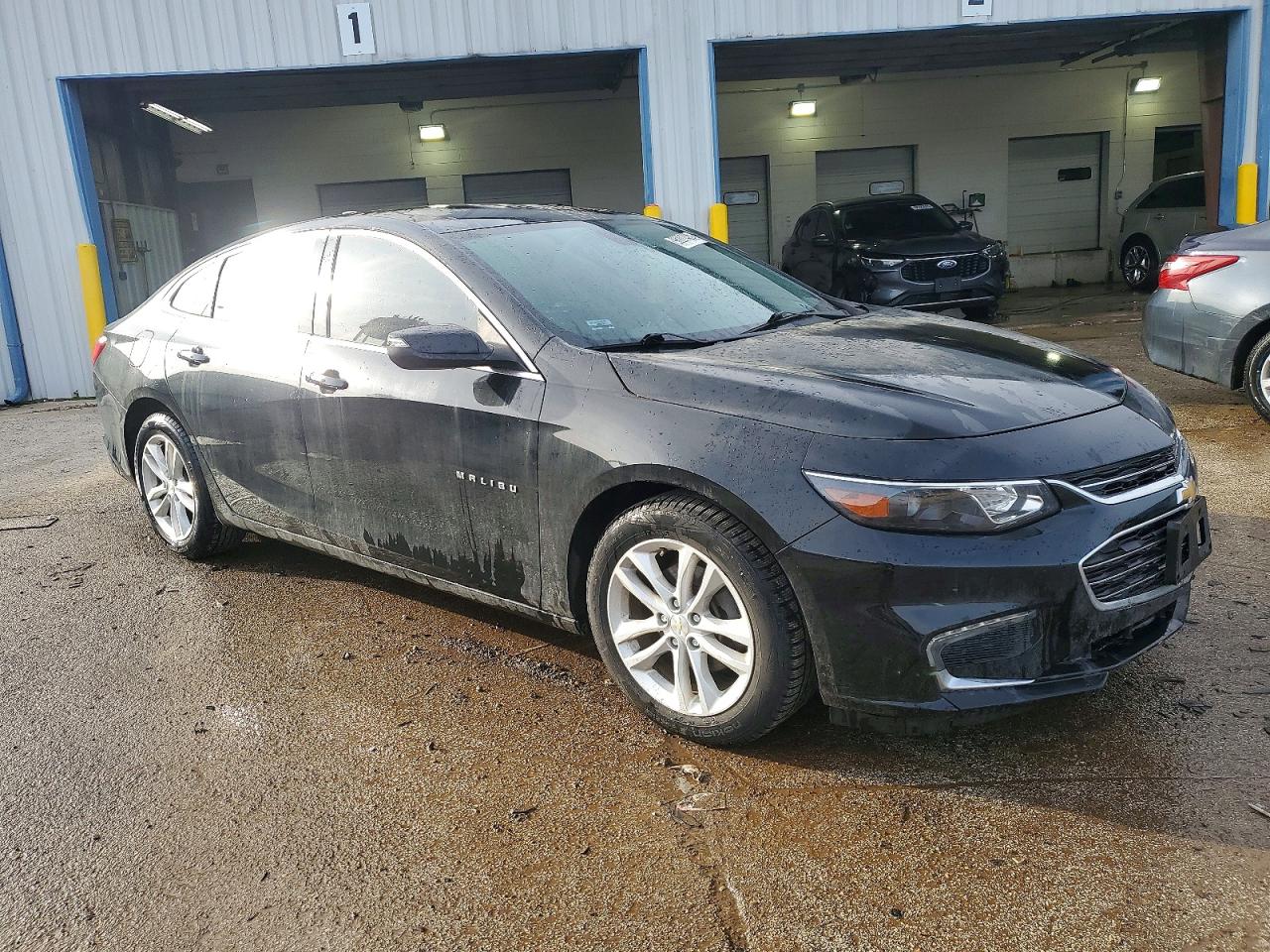 2016 CHEVROLET MALIBU LT photo 4