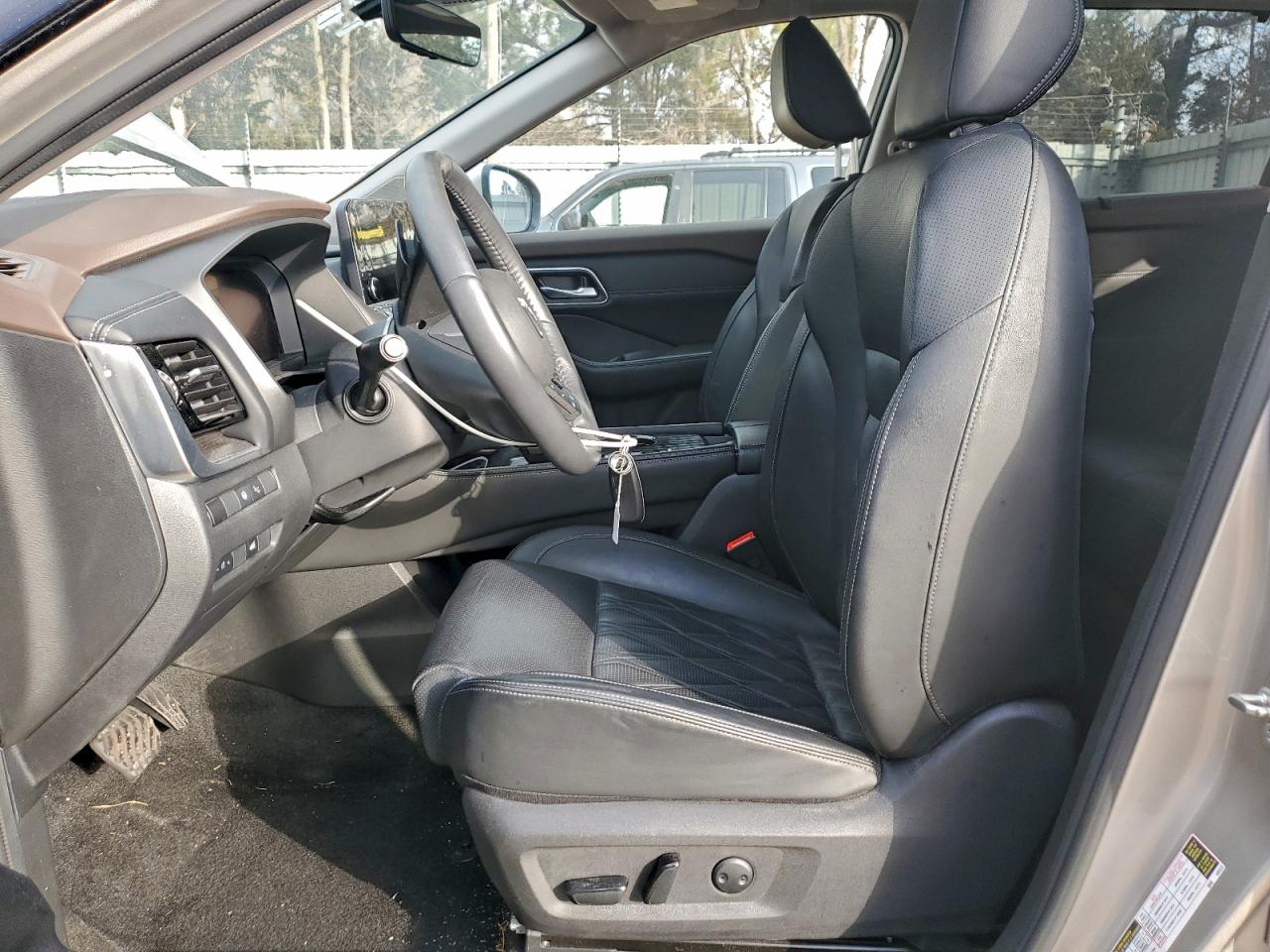 2023 NISSAN ROGUE PLATINUM photo 7