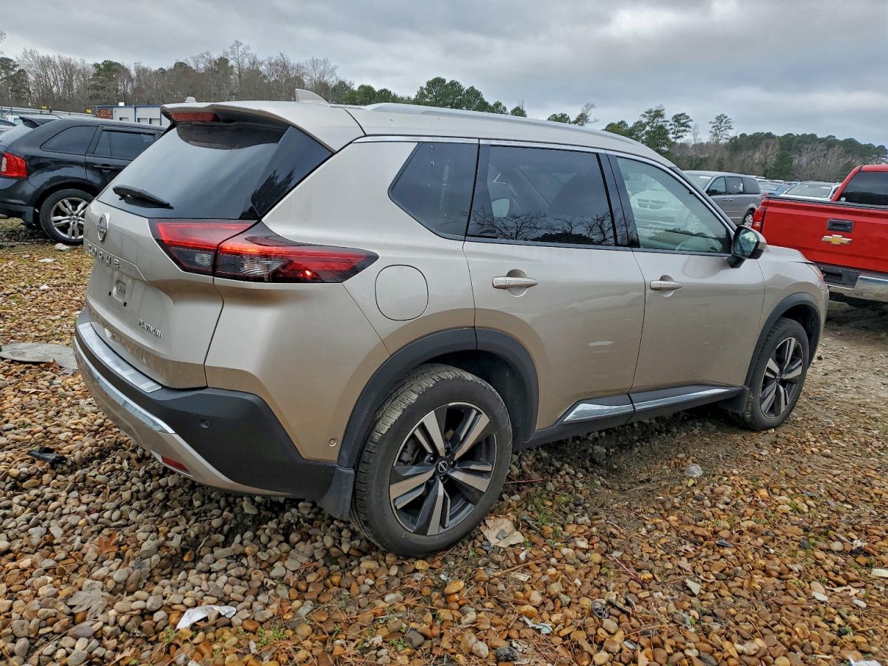 2023 NISSAN ROGUE PLATINUM photo 3