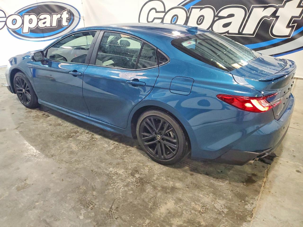 2025 TOYOTA CAMRY XSE photo 2