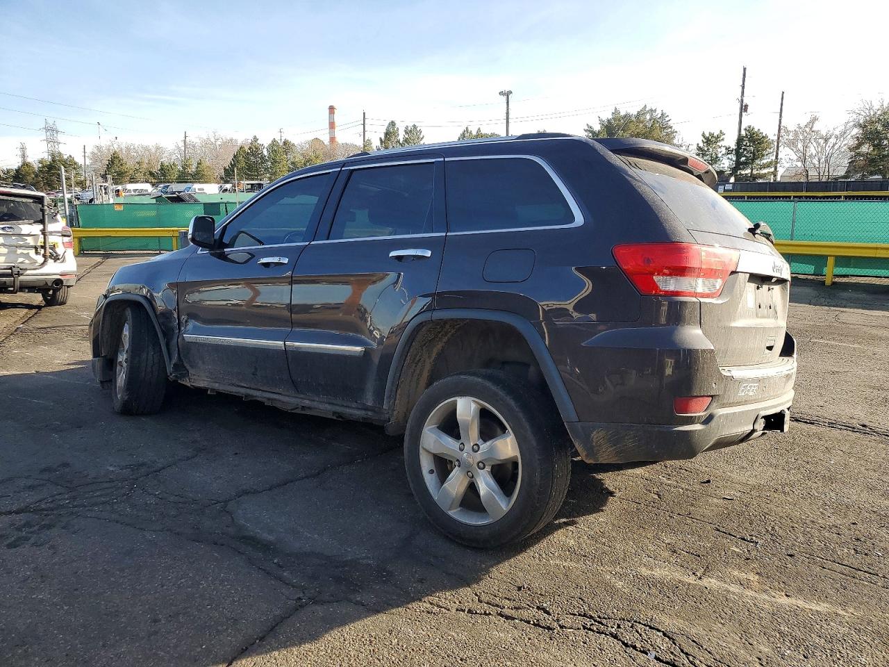 2012 JEEP GRAND CHEROKEE OVERLAND photo 2