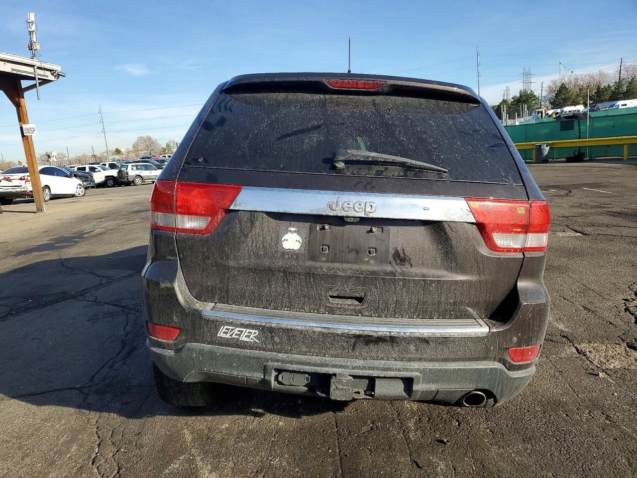 2012 JEEP GRAND CHEROKEE OVERLAND photo 6