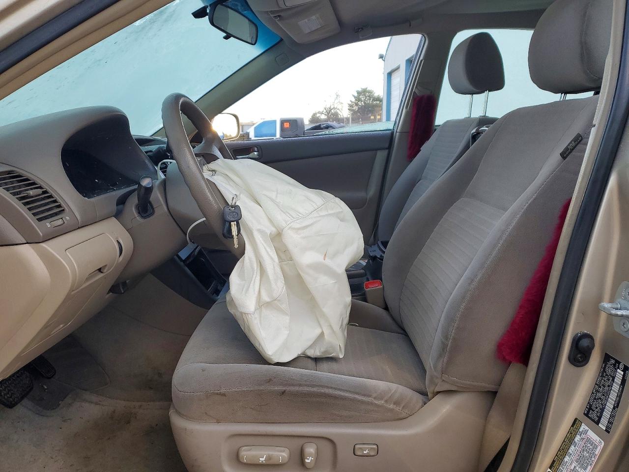 2005 TOYOTA CAMRY LE photo 7