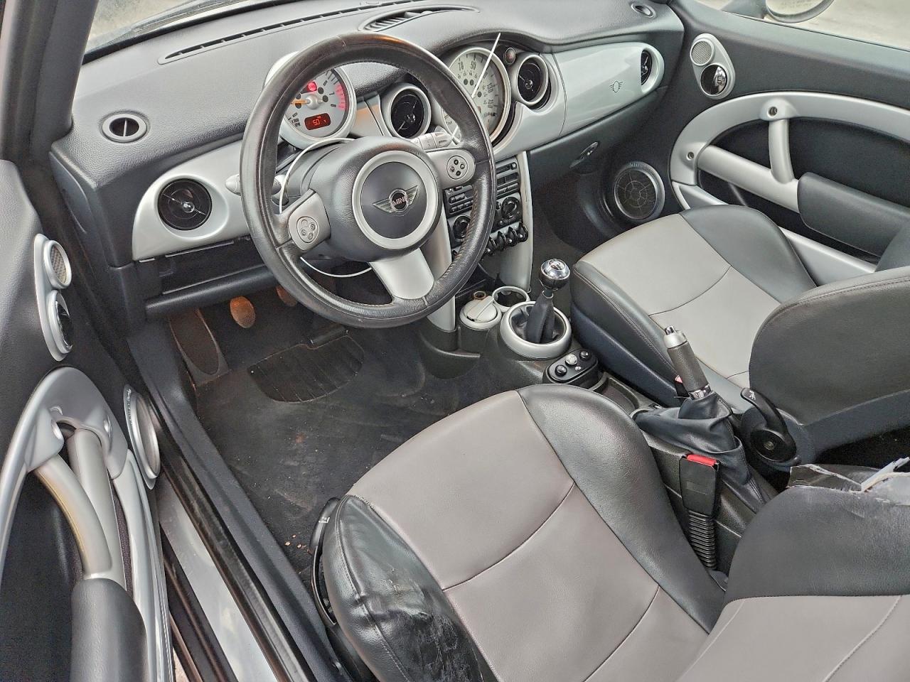 2005 MINI COOPER photo 8