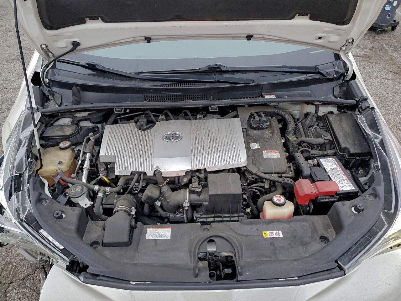 2018 TOYOTA PRIUS photo 11