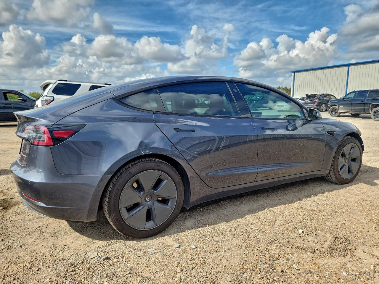 2022 TESLA MODEL 3 photo 3