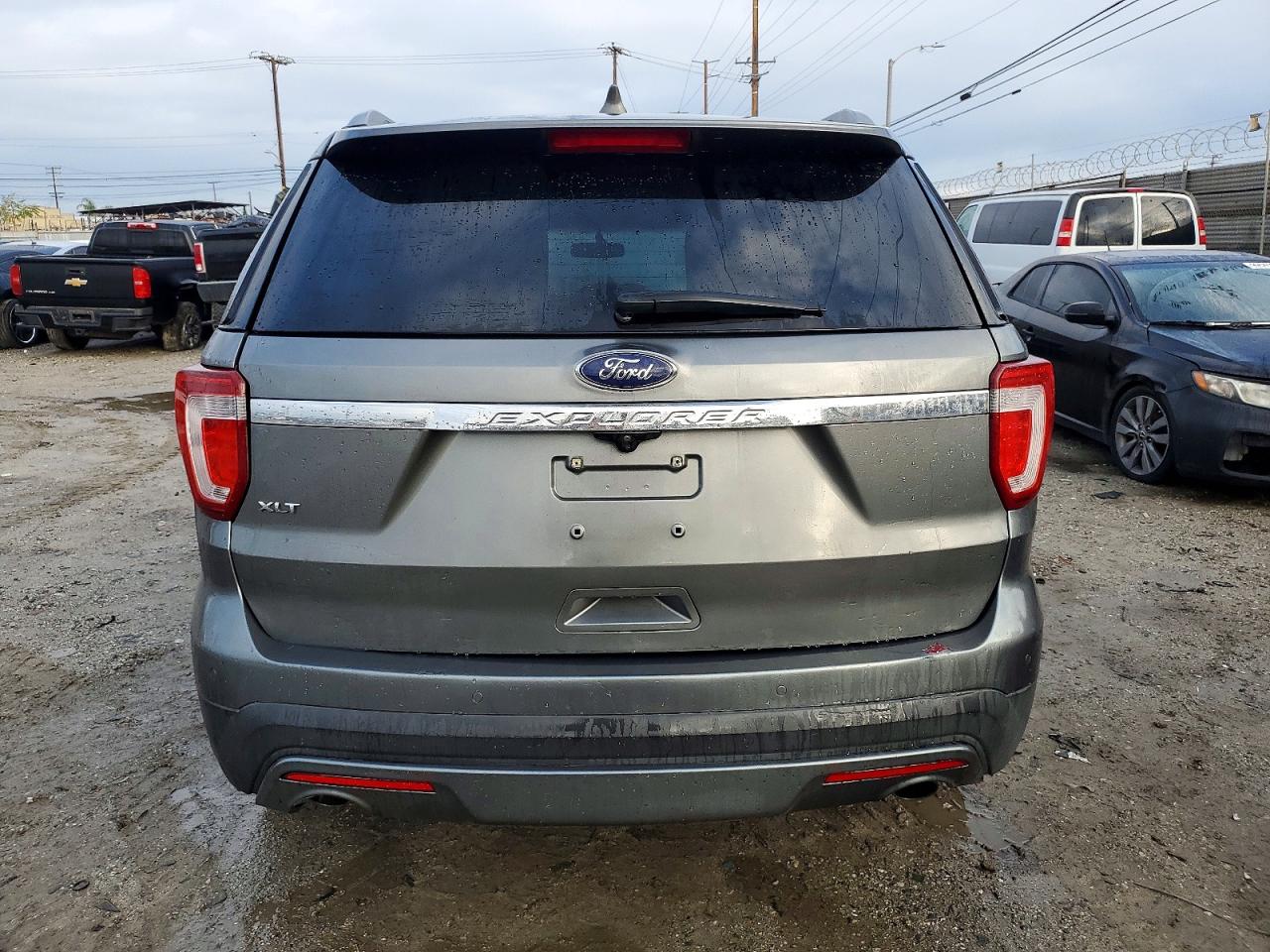 2016 FORD EXPLORER XLT photo 6
