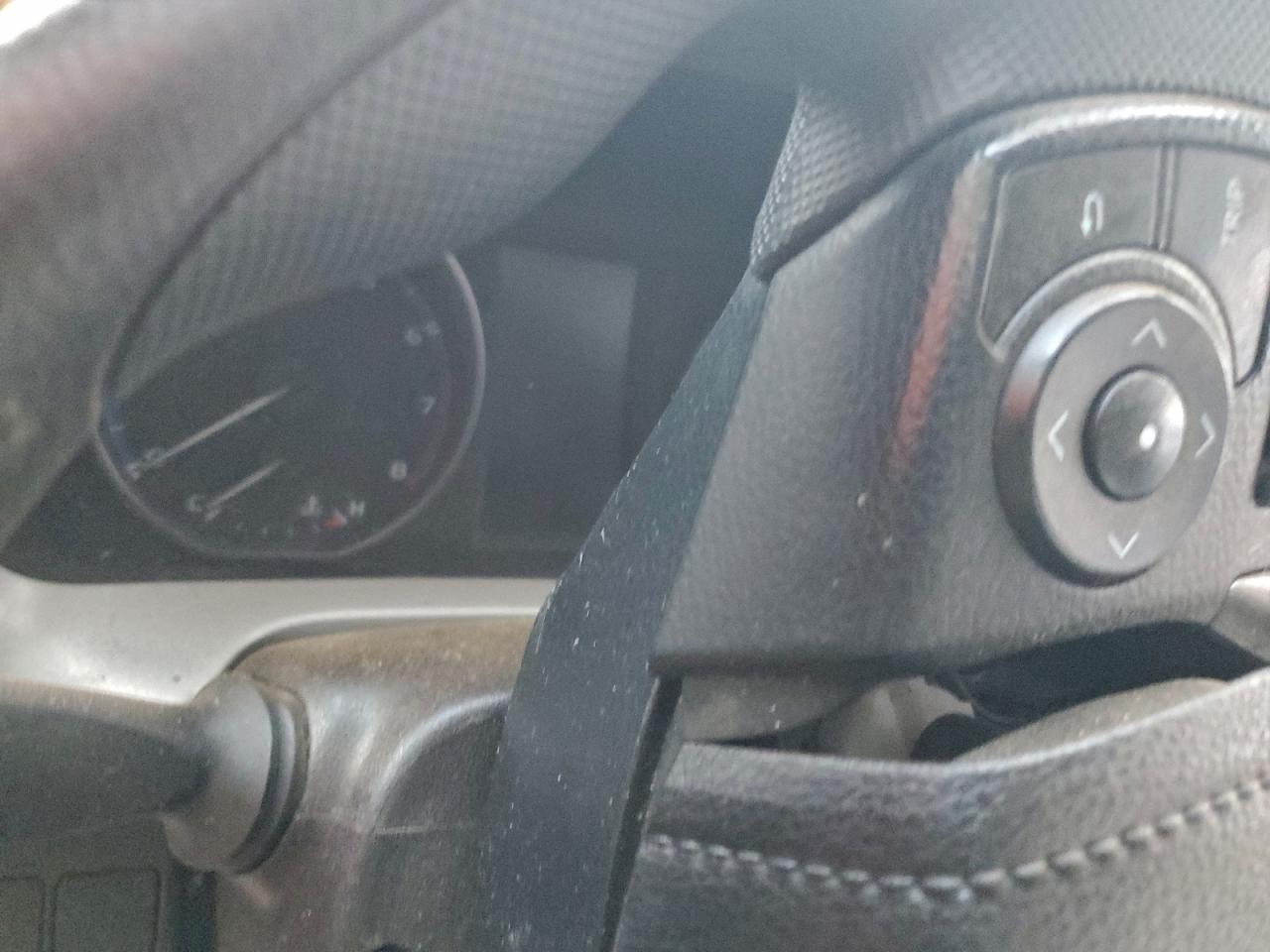 2017 TOYOTA RAV4 LE photo 9