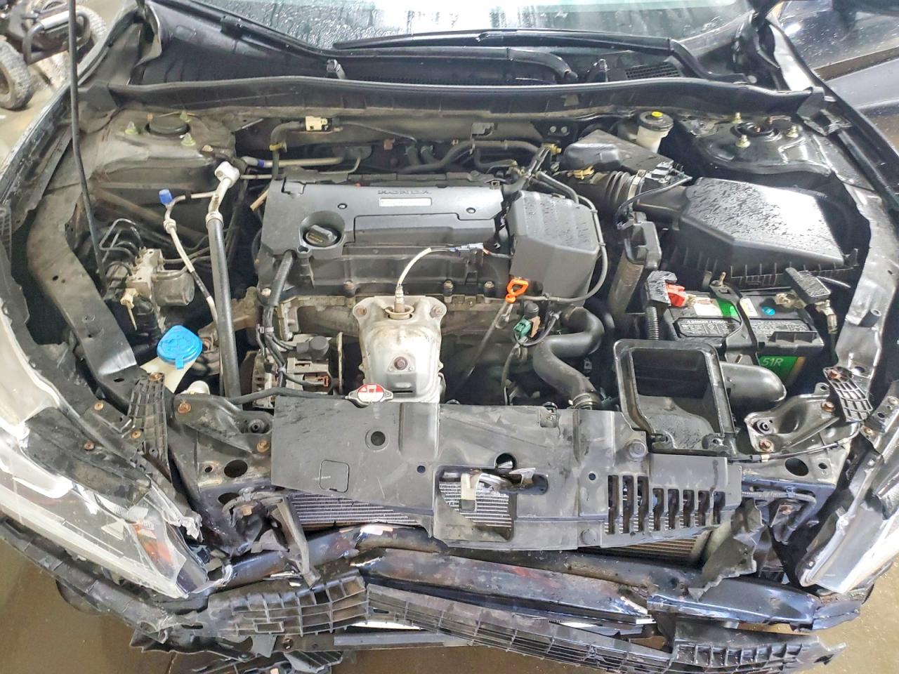 2016 HONDA ACCORD LX photo 11