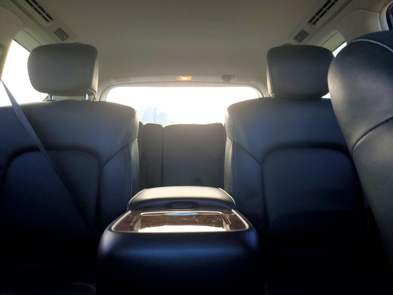2018 INFINITI QX80 BASE photo 10