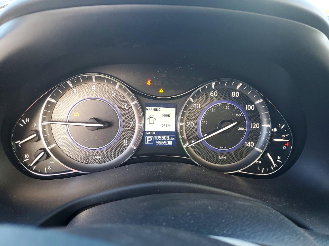 2018 INFINITI QX80 BASE photo 9