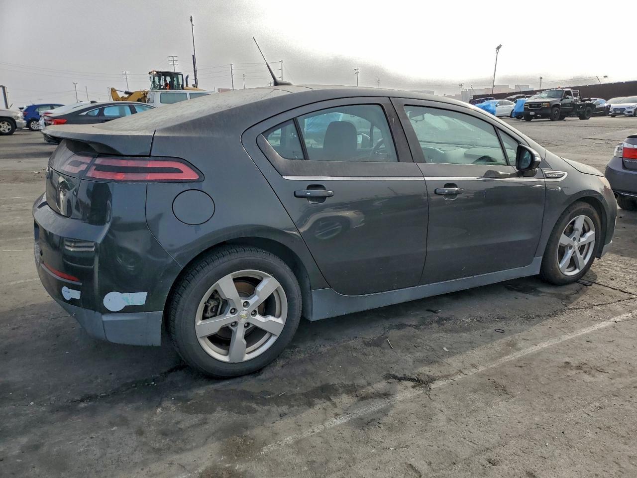 2014 CHEVROLET VOLT photo 3
