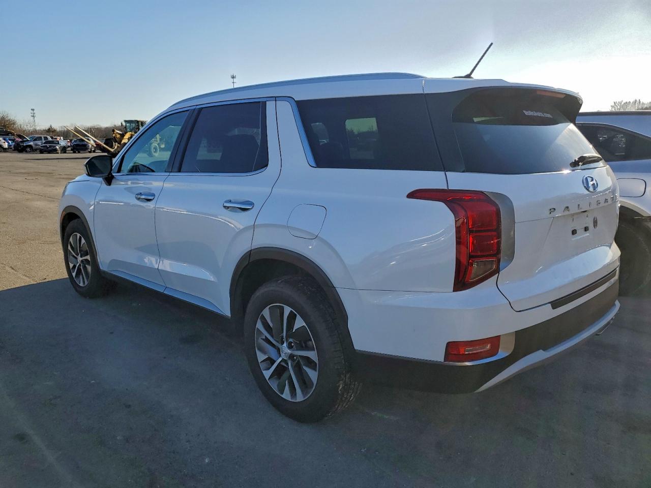2020 HYUNDAI PALISADE SEL photo 2