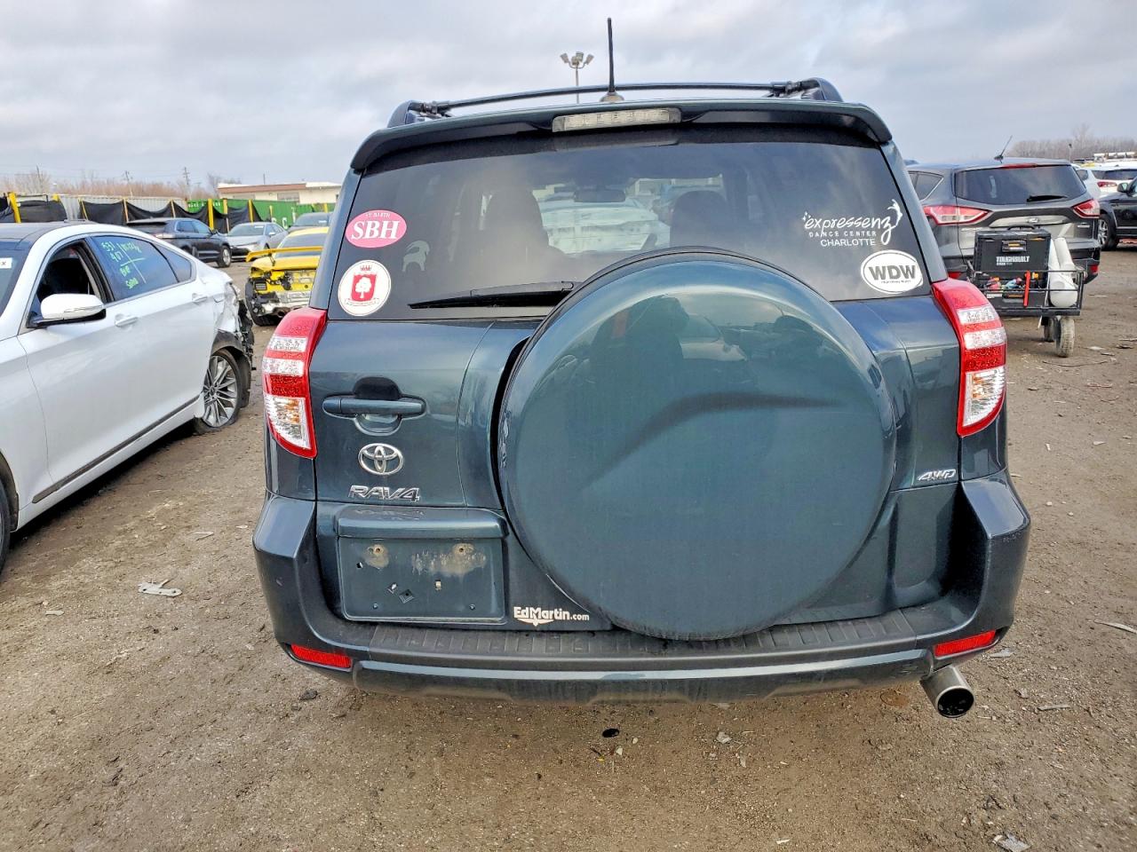 2011 TOYOTA RAV4 photo 6