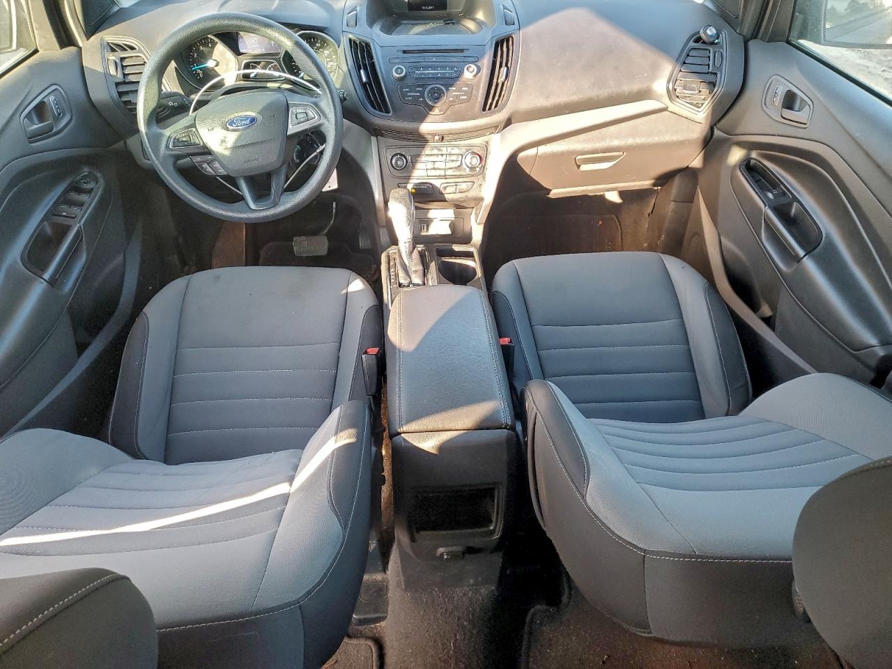 2017 FORD ESCAPE S photo 8