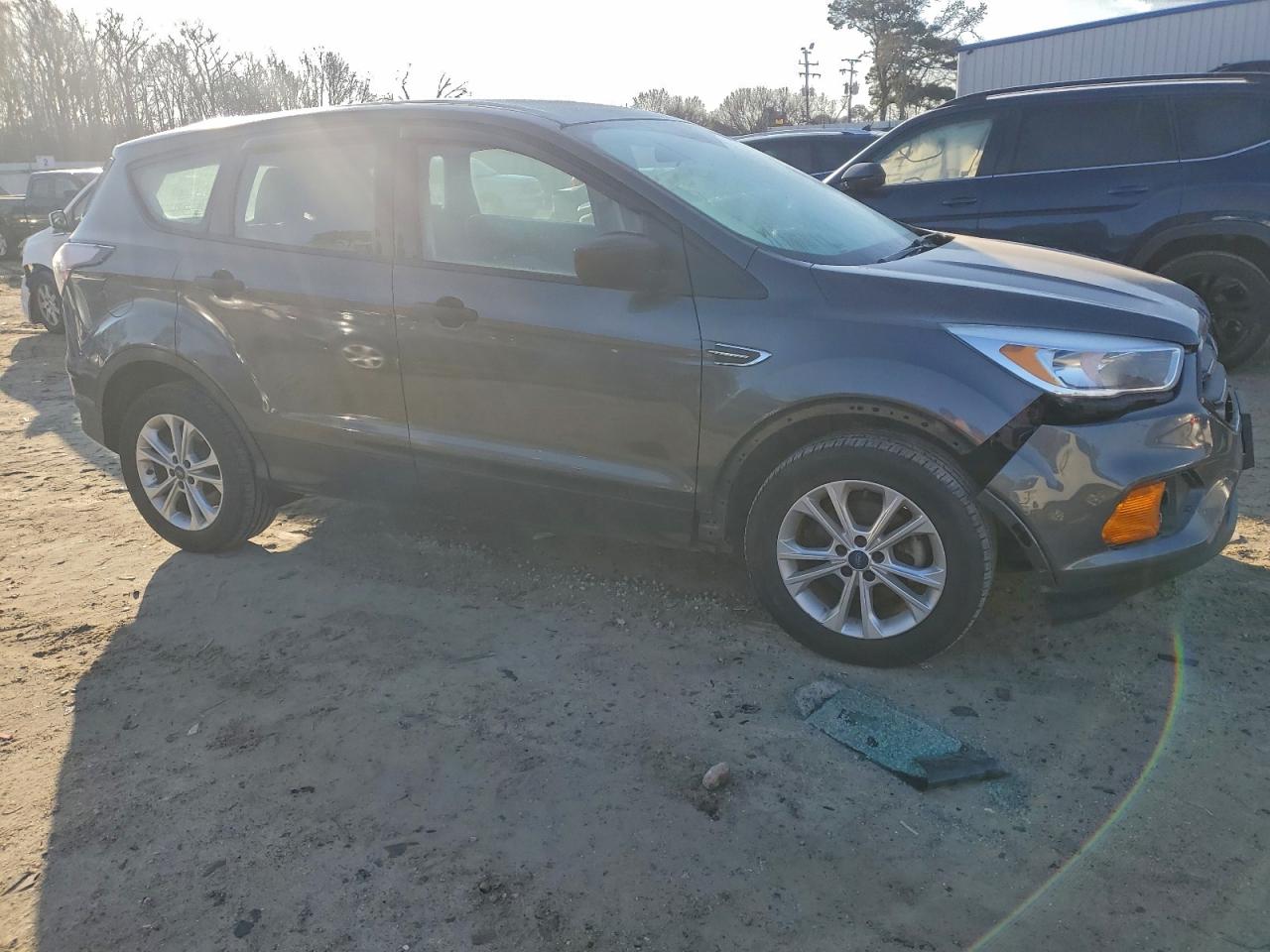 2017 FORD ESCAPE S photo 4