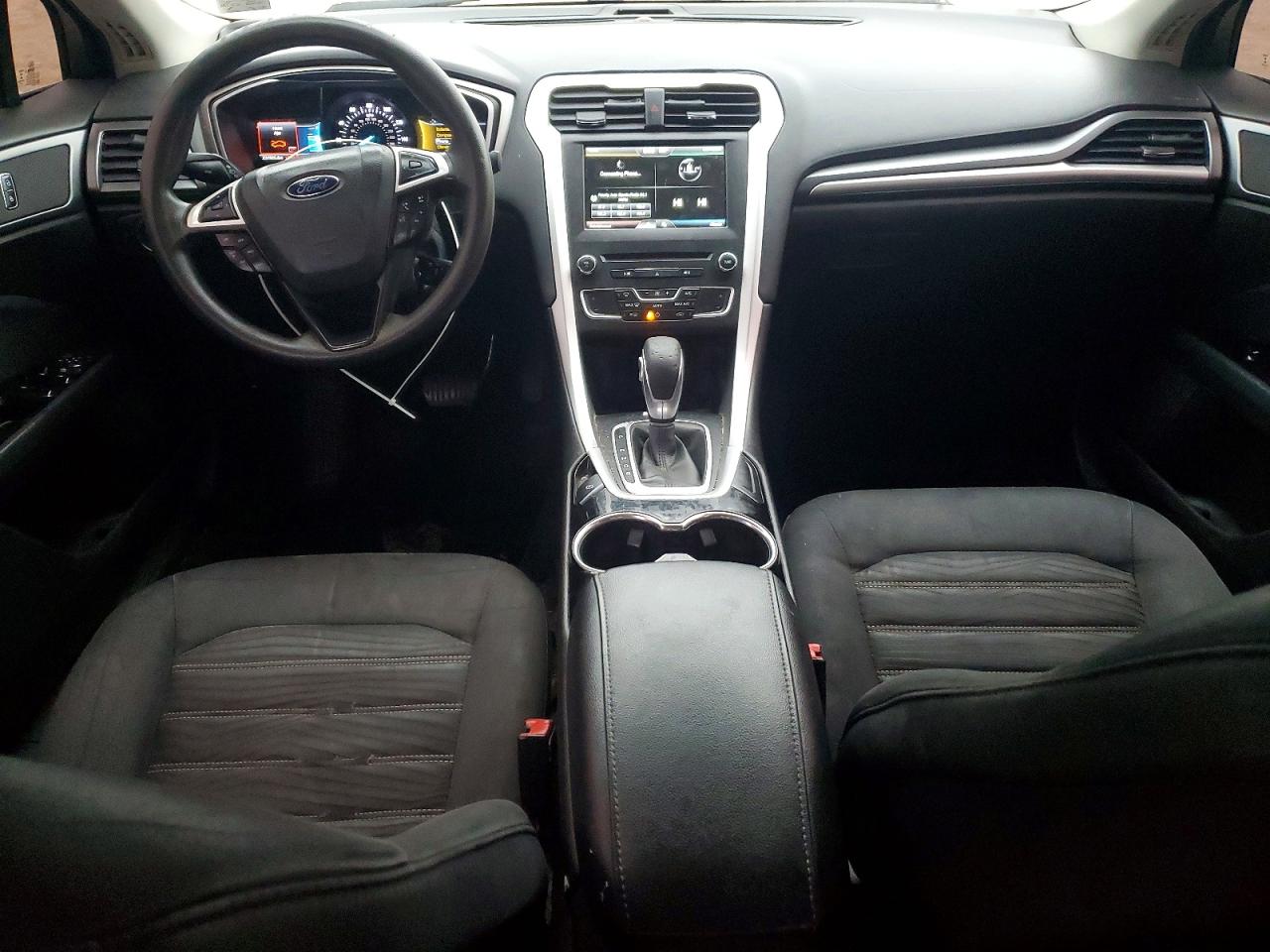 2016 FORD FUSION SE photo 8