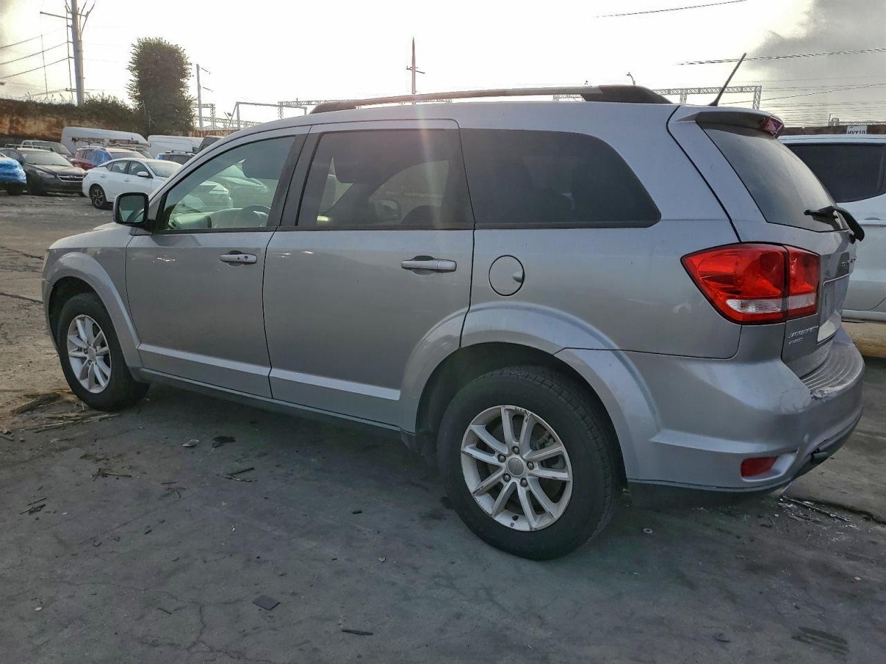 2017 DODGE JOURNEY SXT photo 2