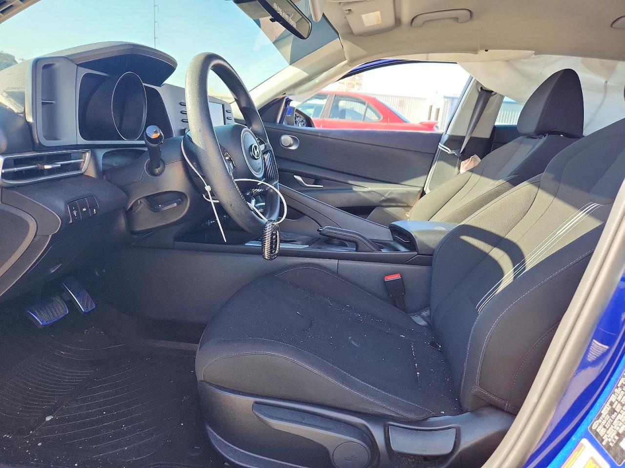 2023 HYUNDAI ELANTRA SEL photo 7