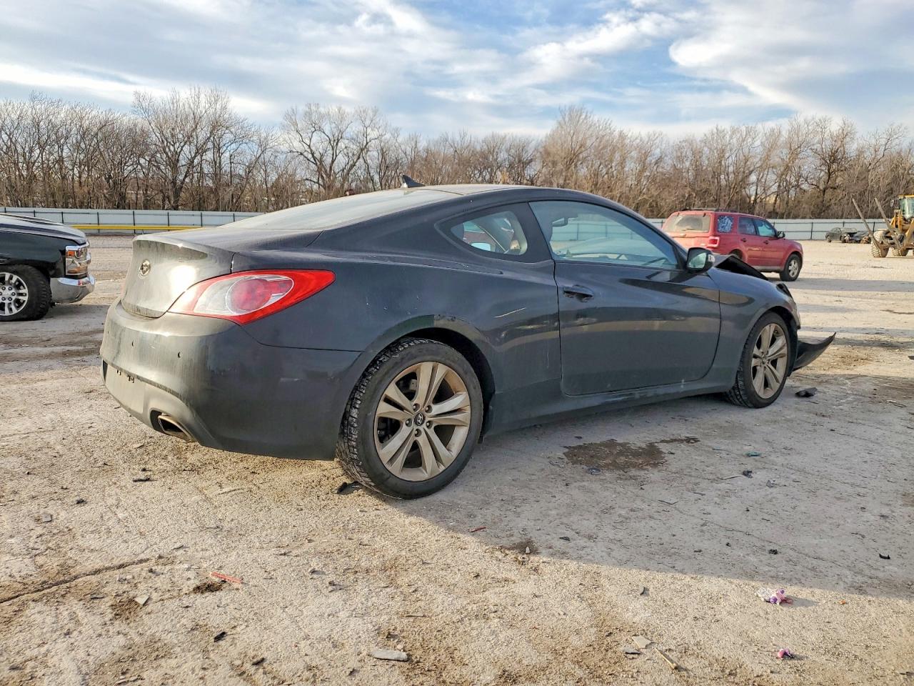 2010 HYUNDAI GENESIS COUPE 3.8L photo 3