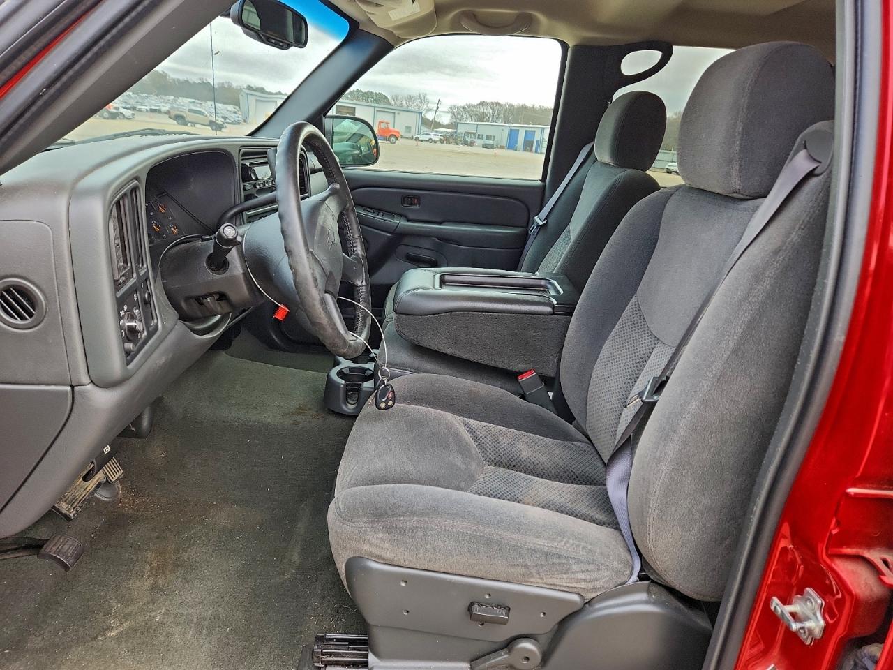 2005 CHEVROLET SILVERADO C1500 photo 7