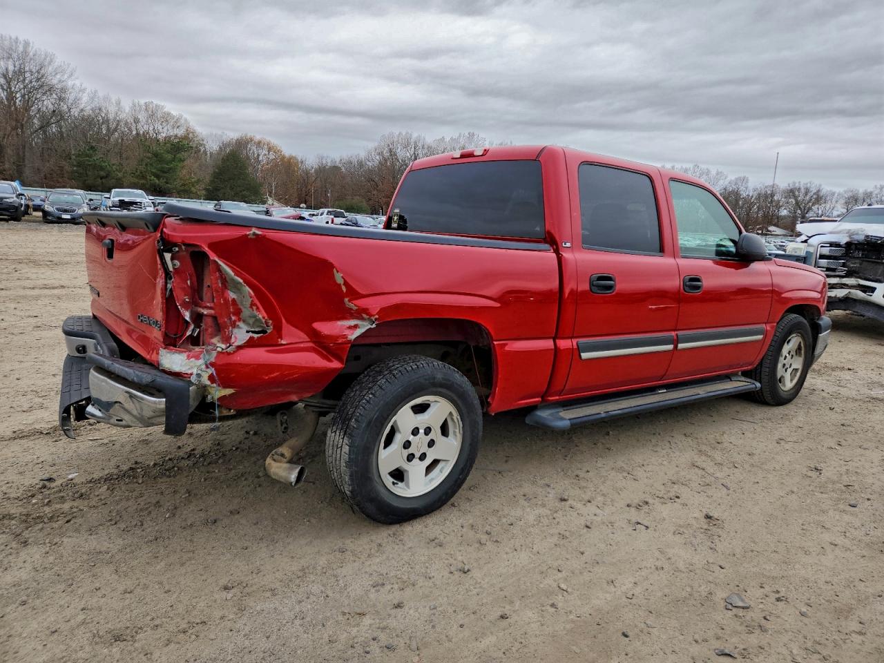 2005 CHEVROLET SILVERADO C1500 photo 3