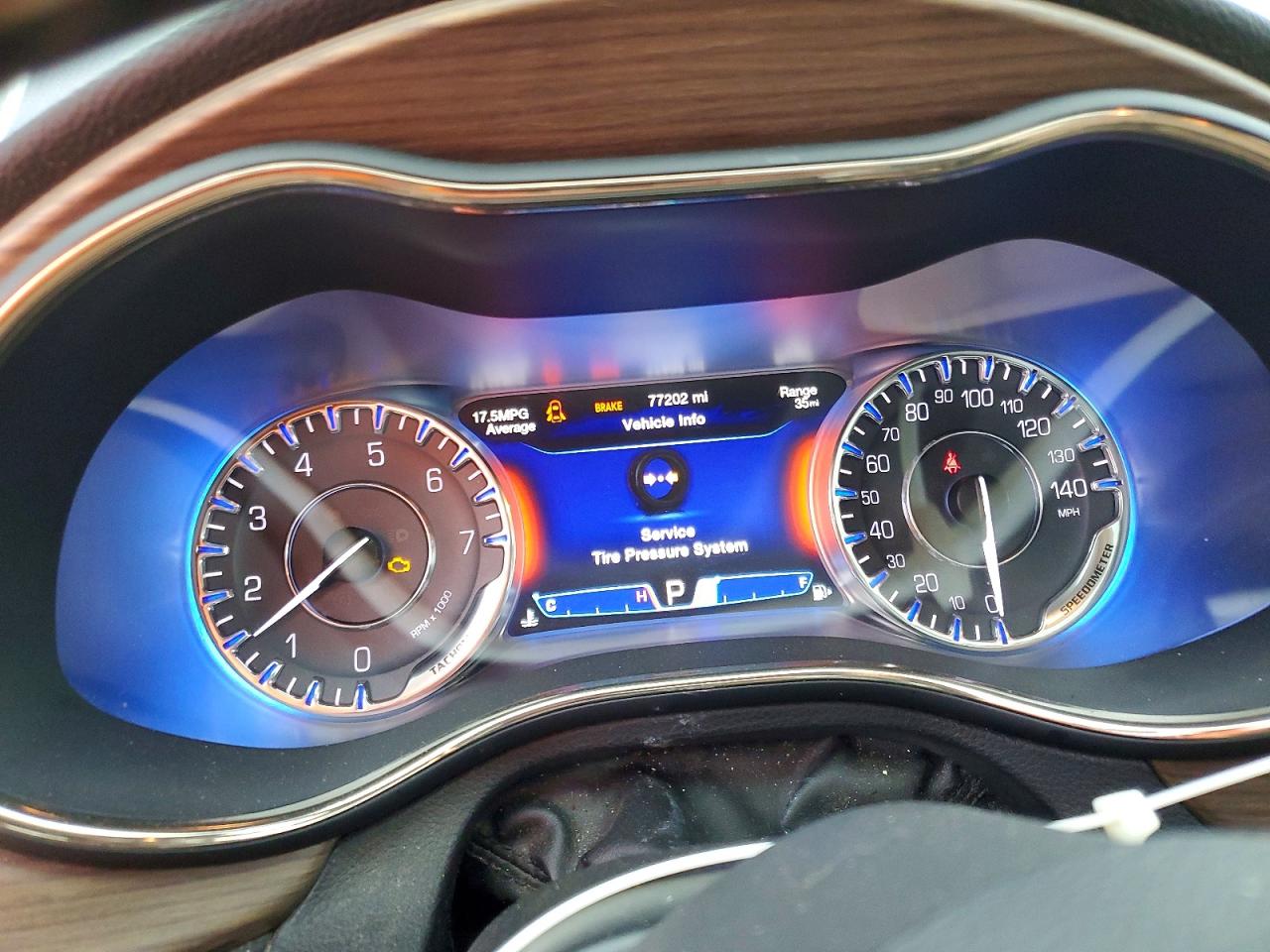 2015 CHRYSLER 200 C photo 9