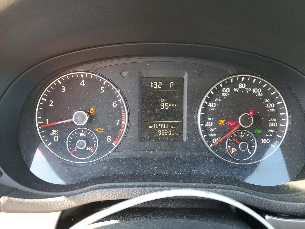 2014 VOLKSWAGEN PASSAT S photo 9