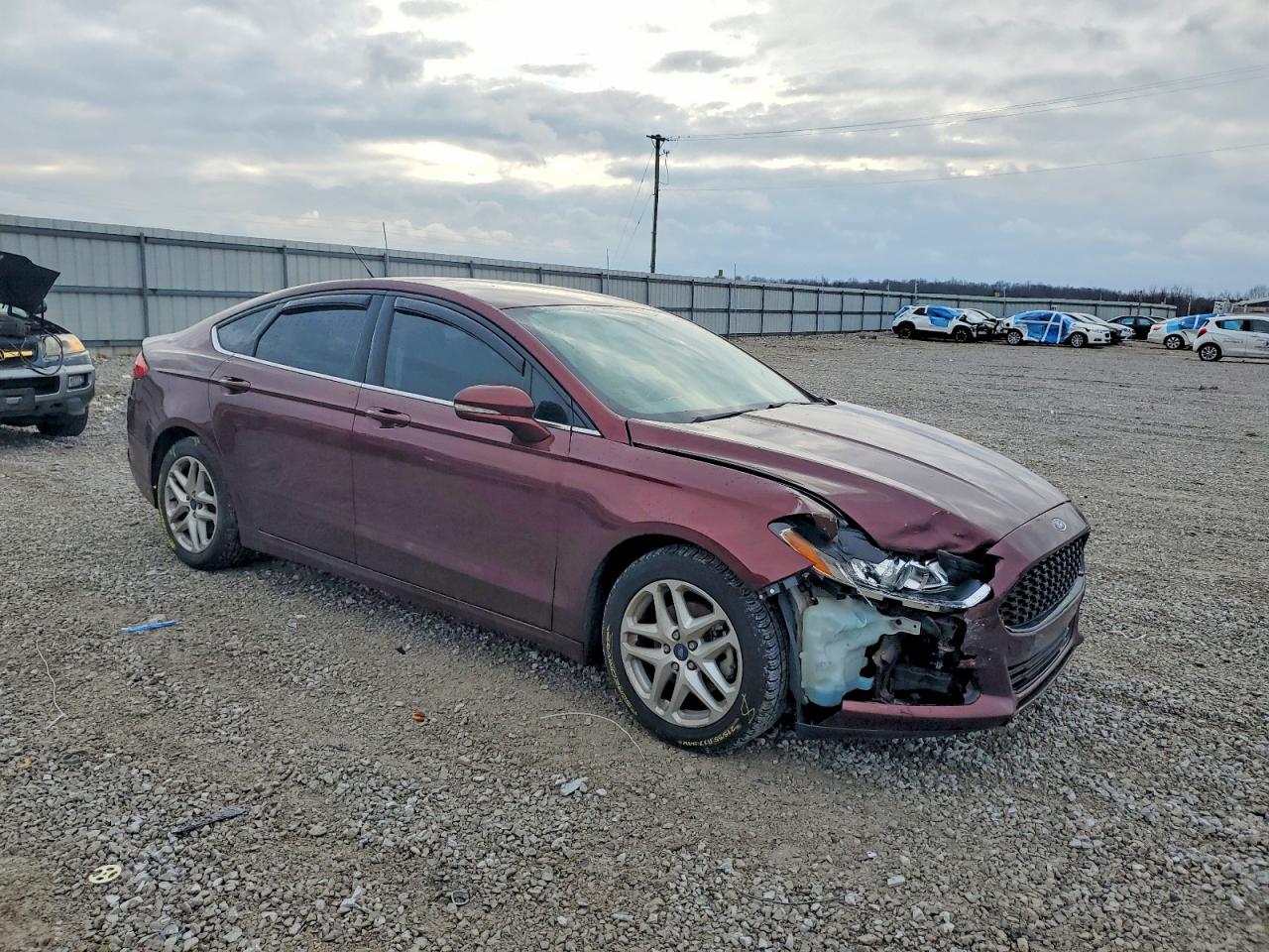 2016 FORD FUSION SE photo 4
