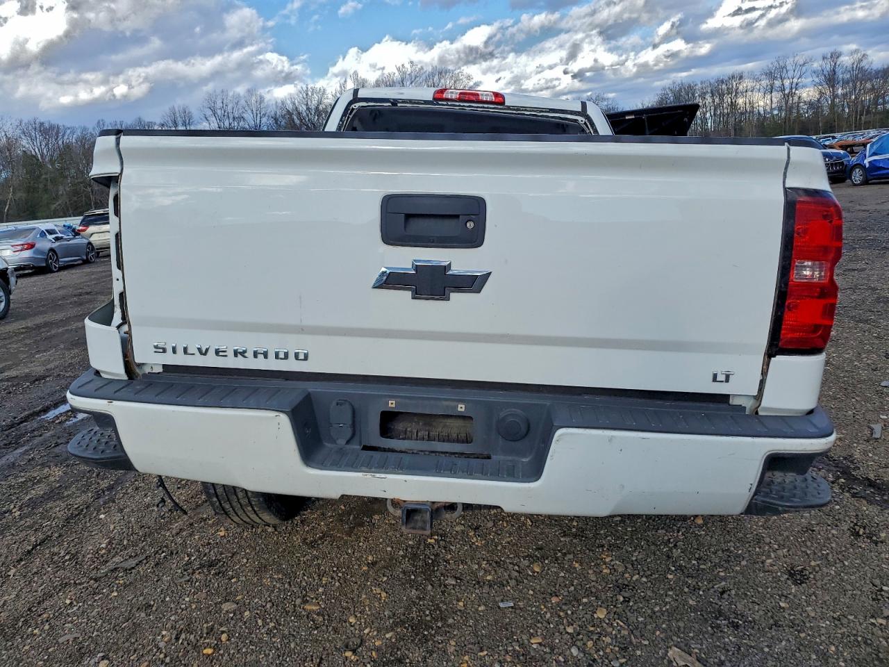 2016 CHEVROLET SILVERADO K1500 LT photo 6