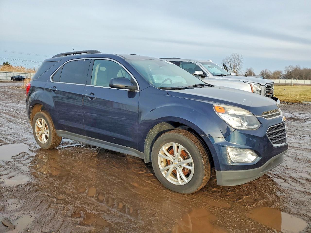 2017 CHEVROLET EQUINOX LT photo 10