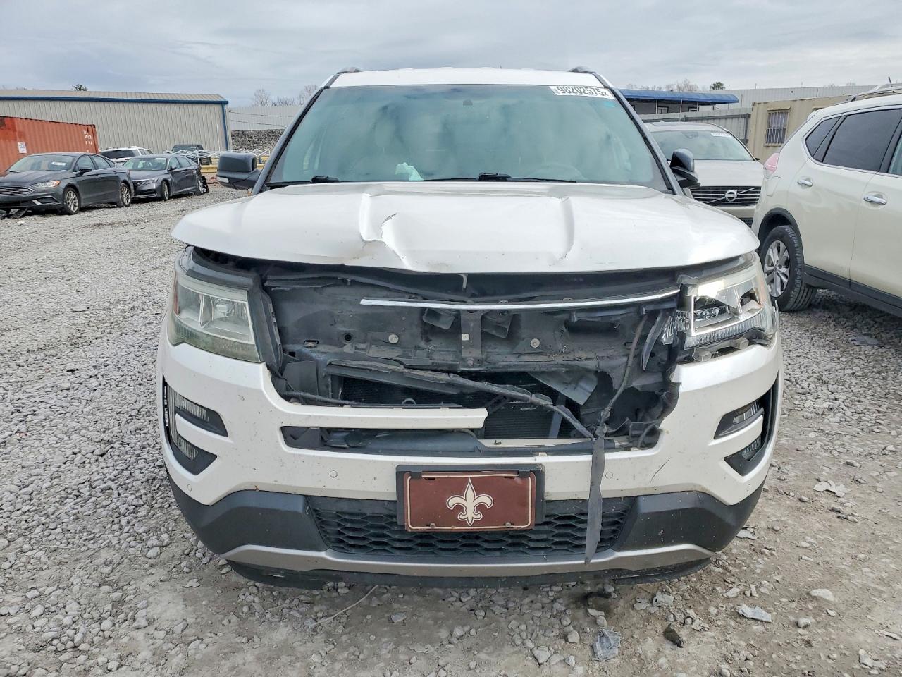 2016 FORD EXPLORER XLT photo 9