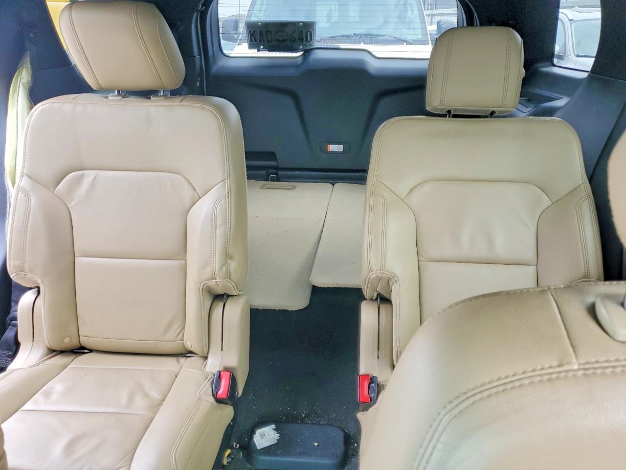 2016 FORD EXPLORER XLT photo 19
