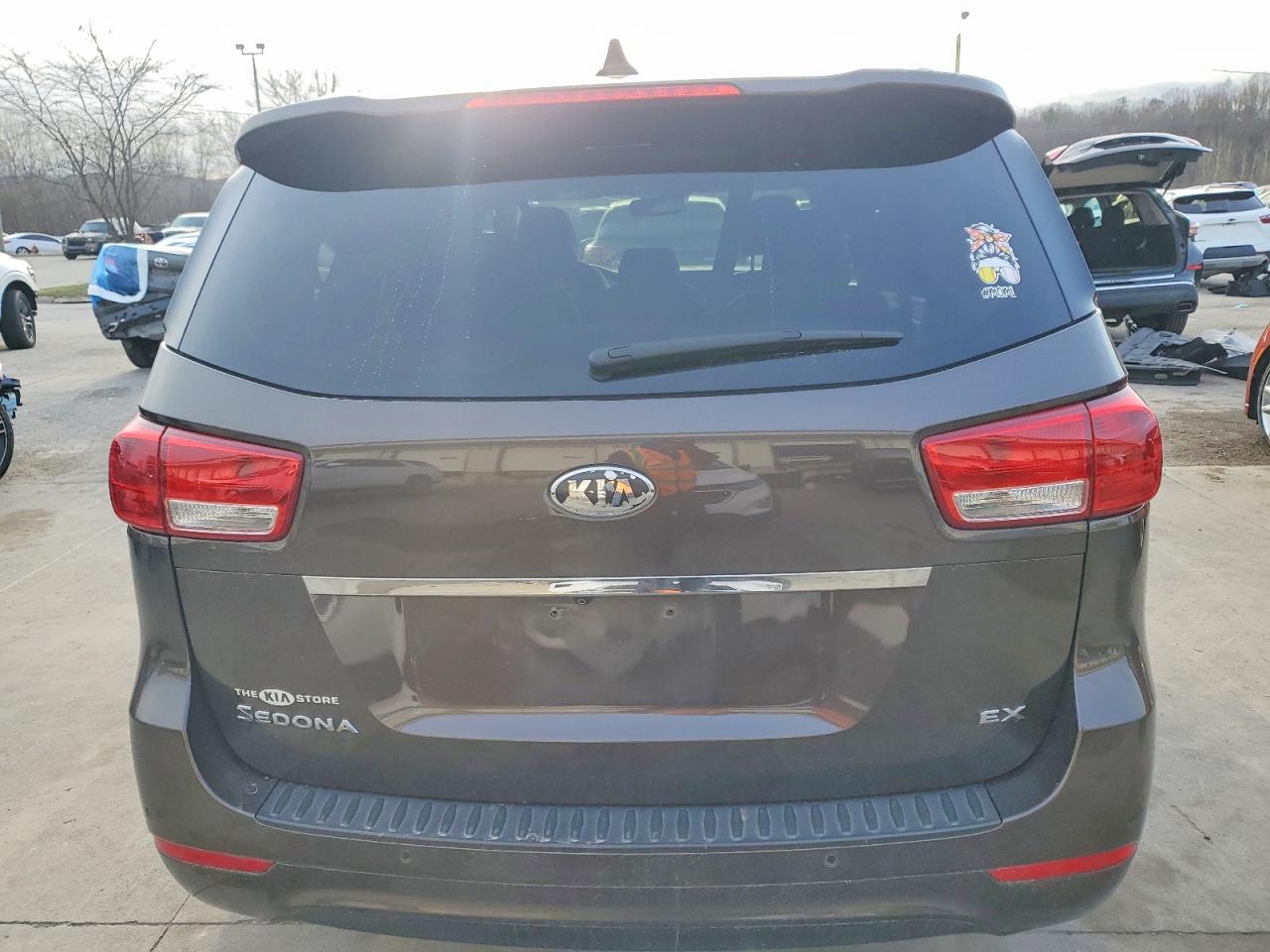 2018 KIA SEDONA EX photo 6