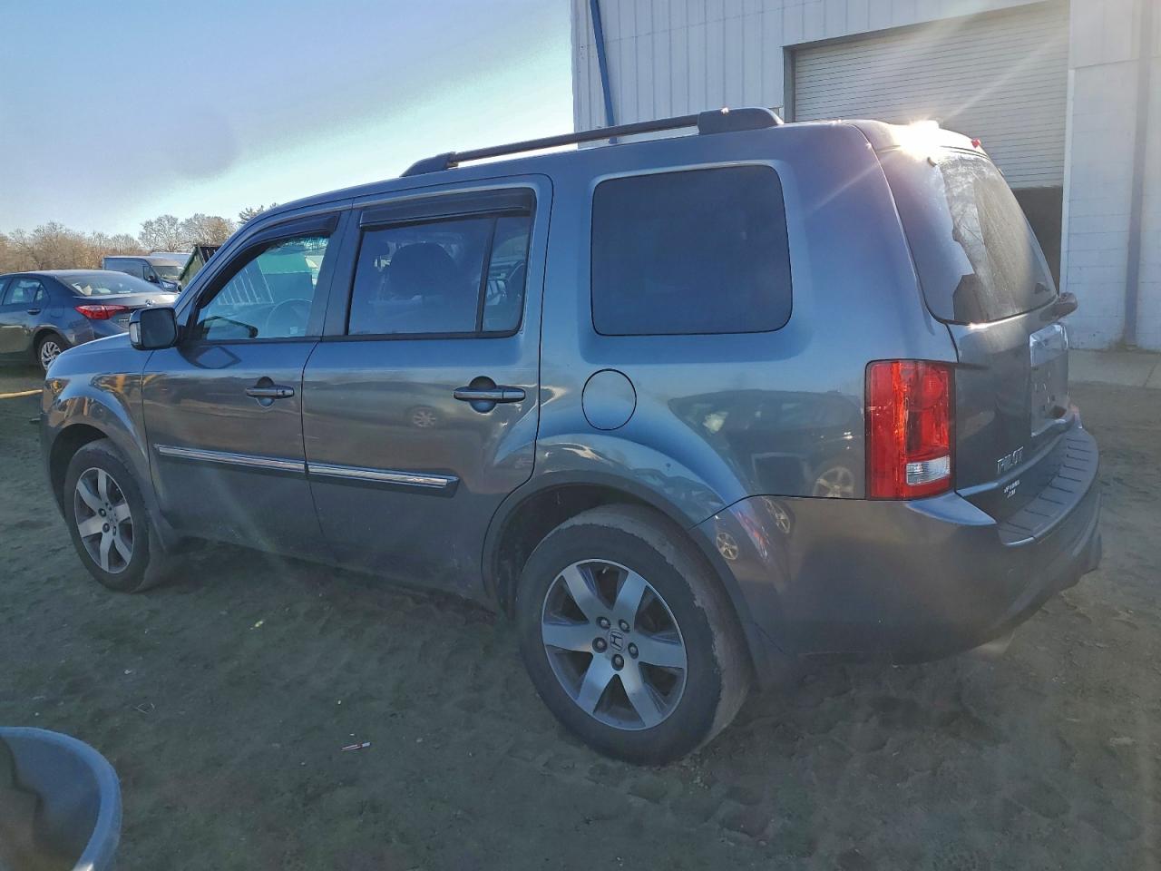 2013 HONDA PILOT TOURING photo 2