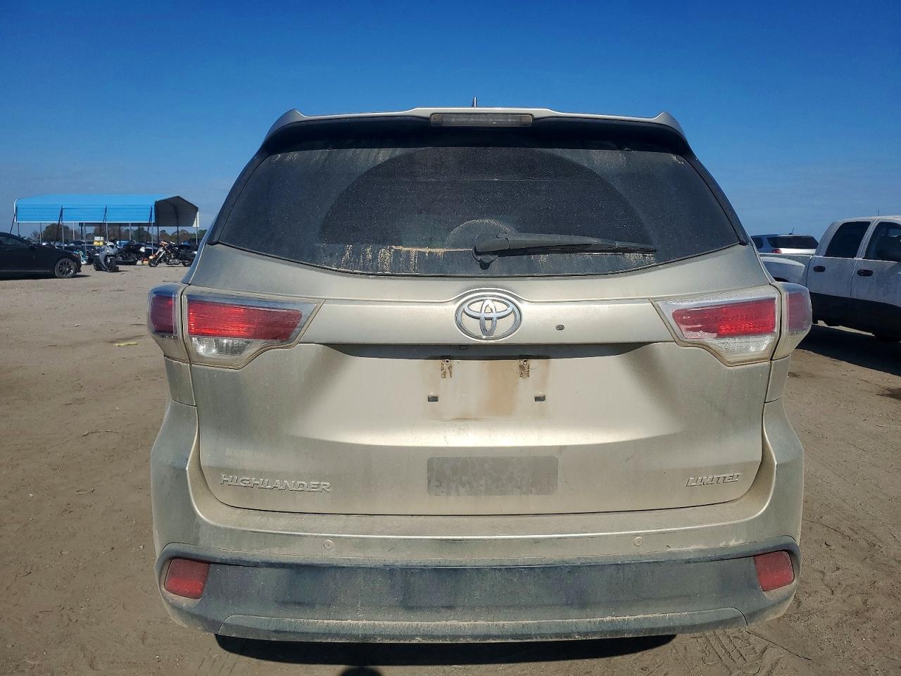 2016 TOYOTA HIGHLANDER LIMITED photo 6