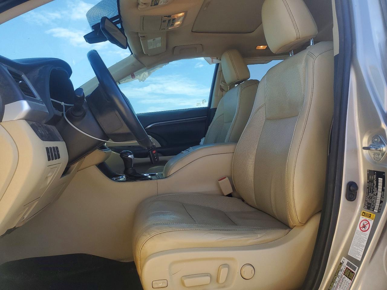 2016 TOYOTA HIGHLANDER LIMITED photo 7