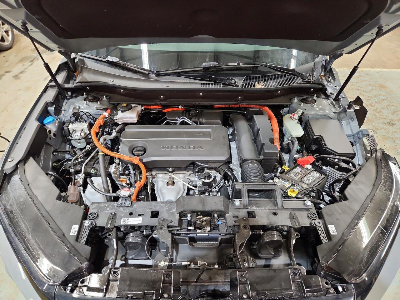 2025 HONDA CR-V SPORT TOURING photo 12