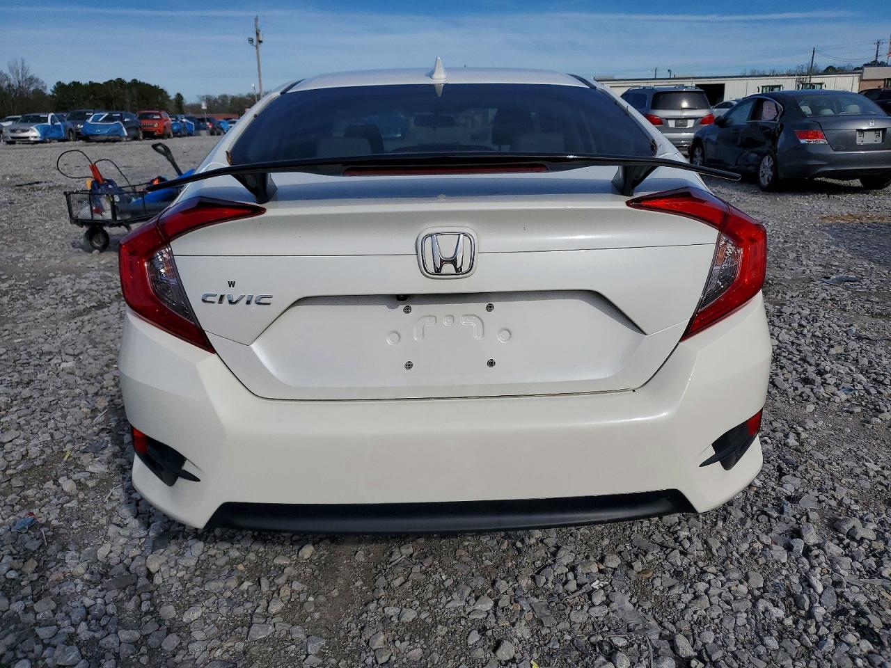 2017 HONDA CIVIC EX photo 6