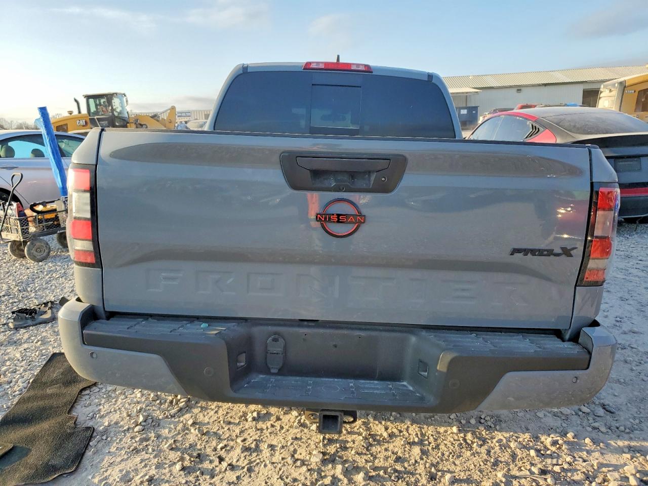2024 NISSAN FRONTIER S photo 6