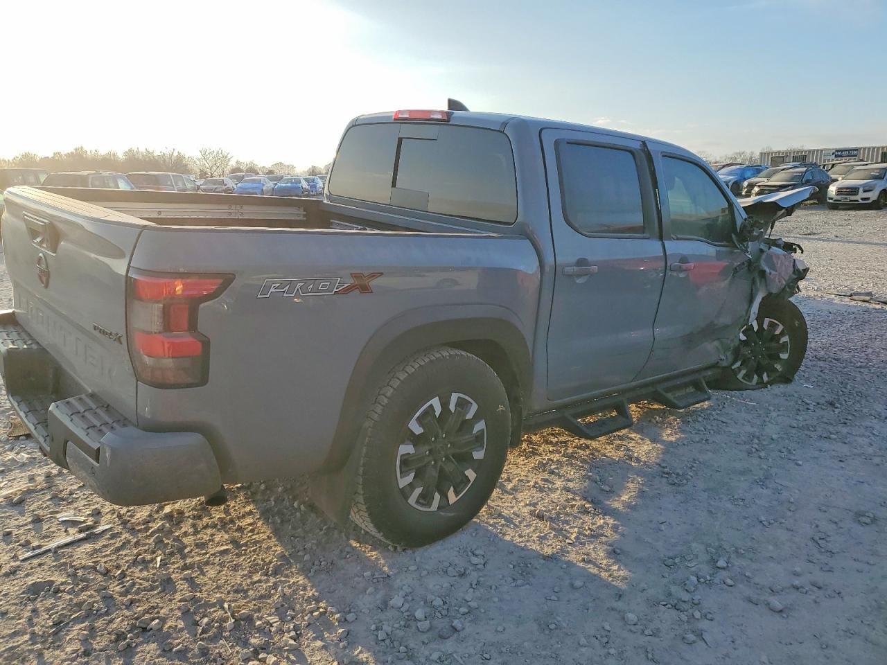 2024 NISSAN FRONTIER S photo 3