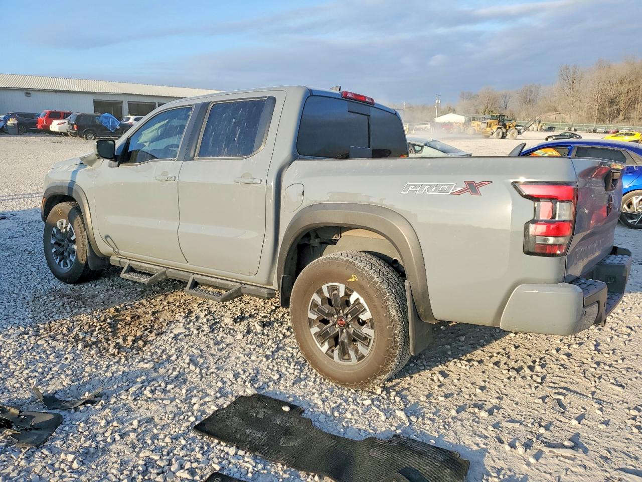 2024 NISSAN FRONTIER S photo 2