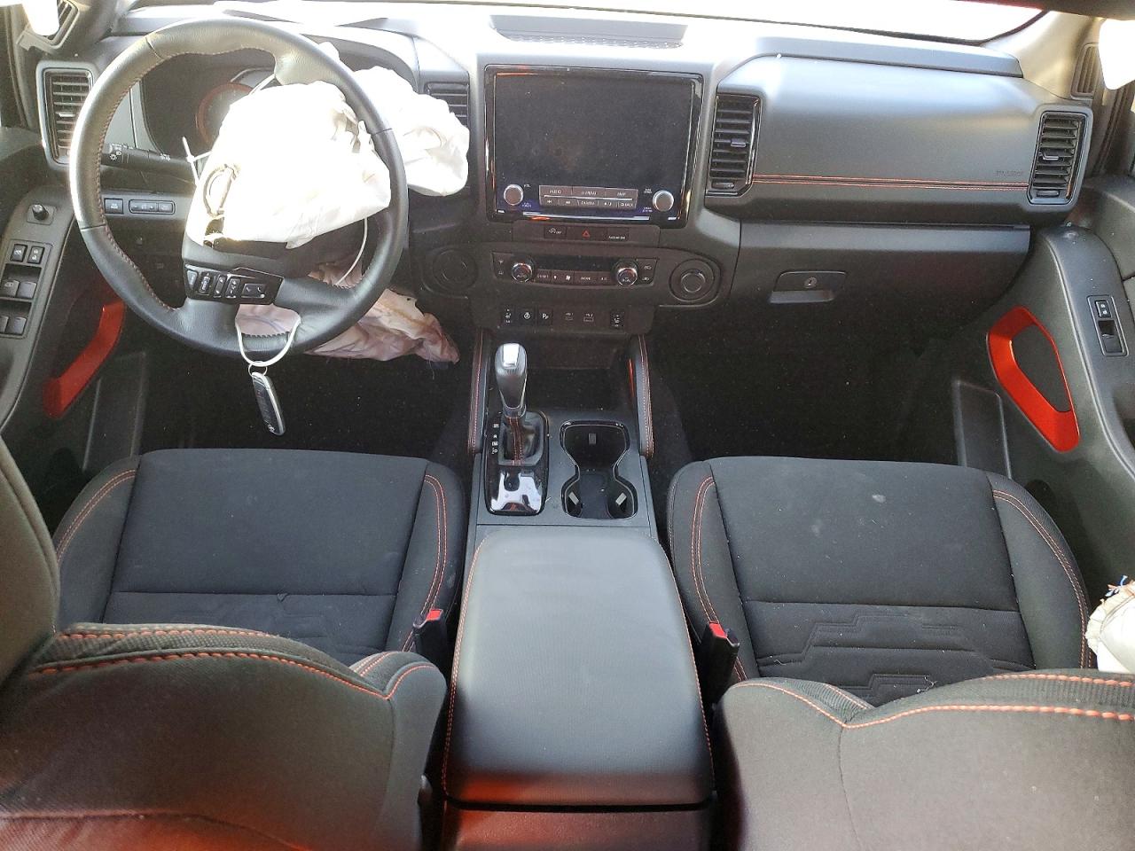 2024 NISSAN FRONTIER S photo 8
