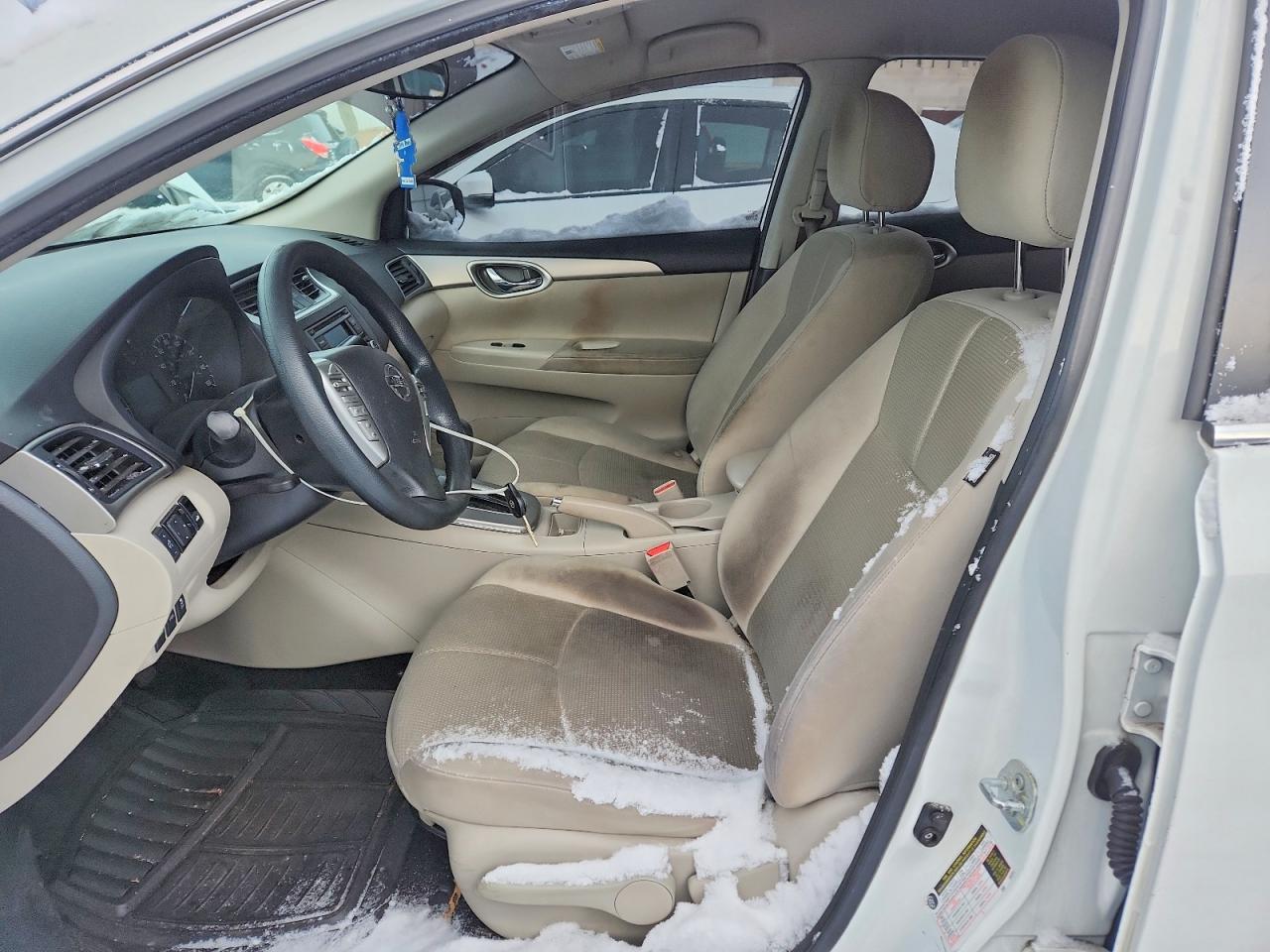 2015 NISSAN SENTRA S photo 7
