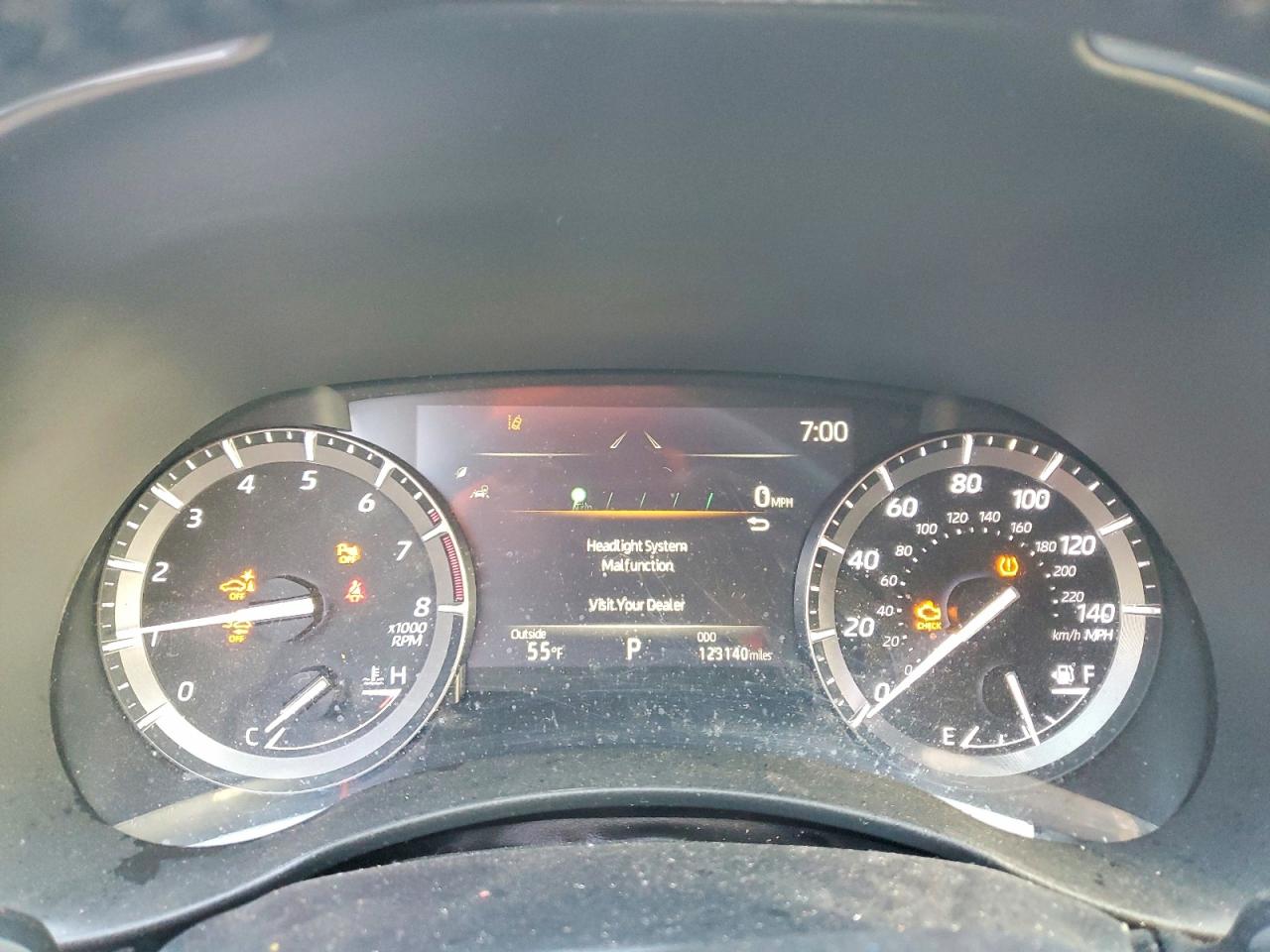2021 TOYOTA HIGHLANDER PLATINUM photo 9