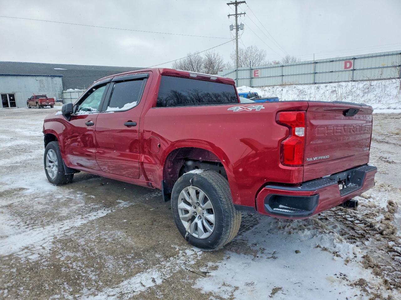 2020 CHEVROLET SILVERADO K1500 CUSTOM photo 2