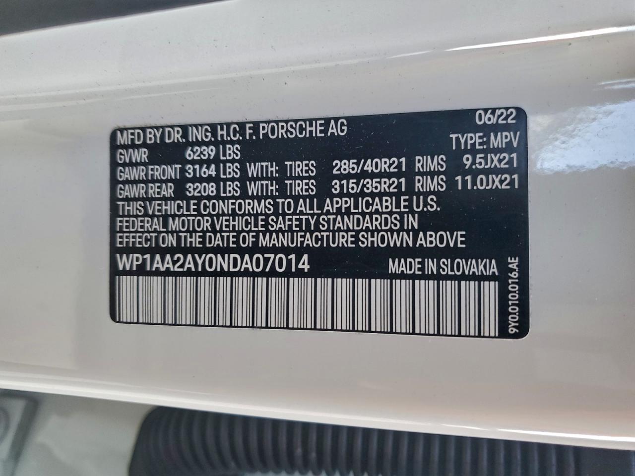 2022 PORSCHE CAYENNE photo 13