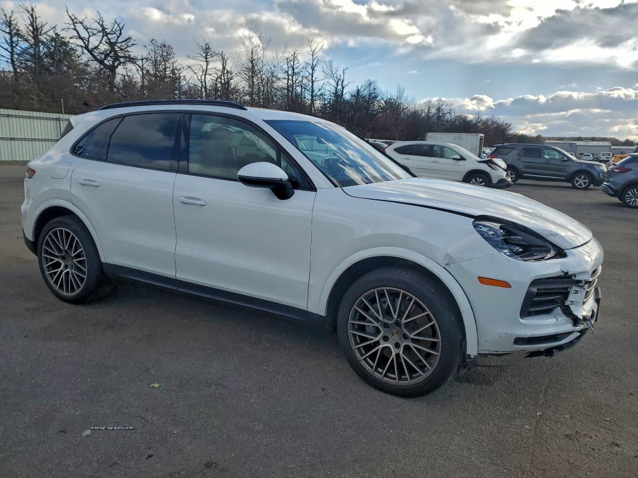 2022 PORSCHE CAYENNE photo 4